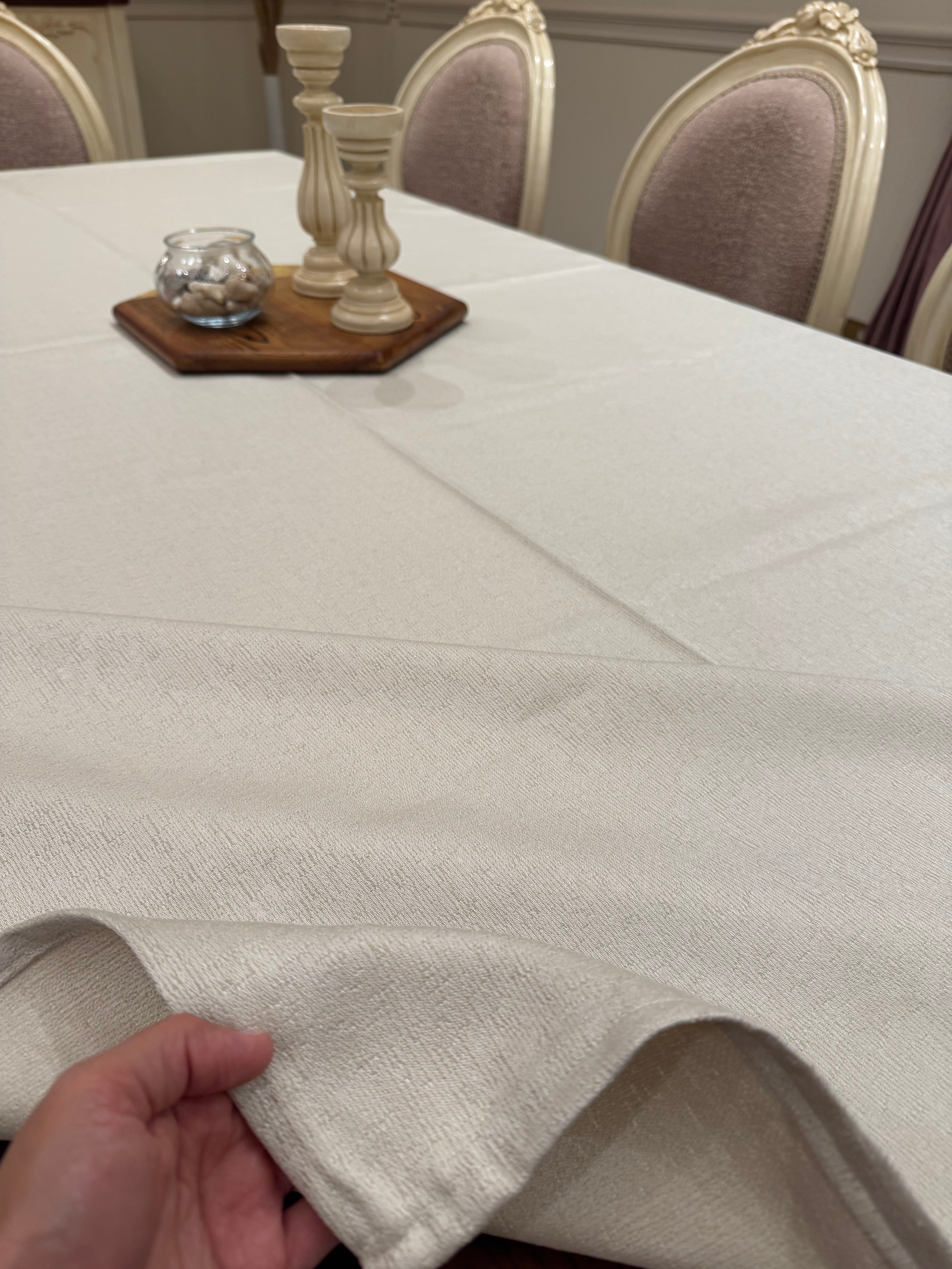 Plain Greish table cloth
