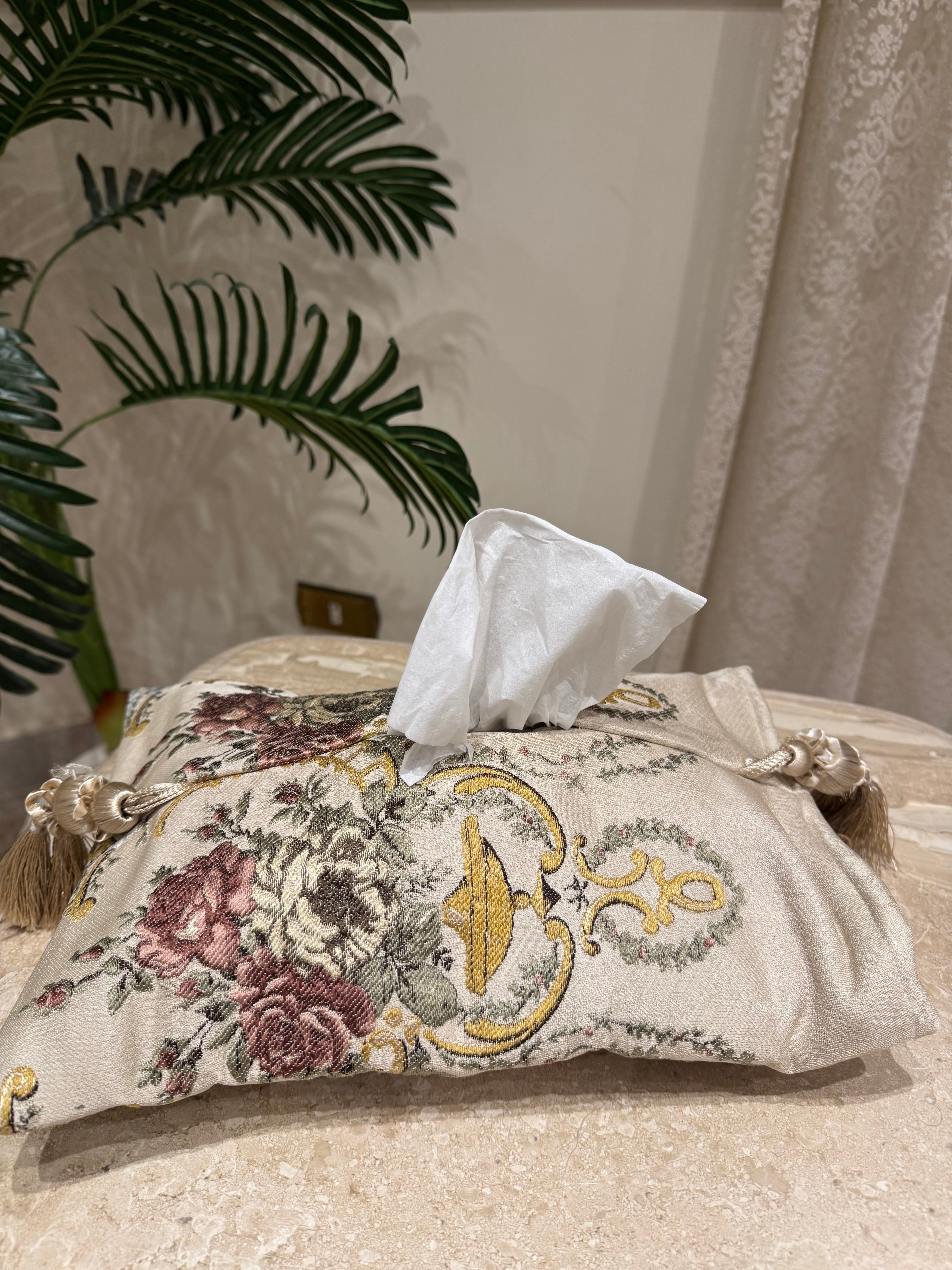 Royal beige tissue cover