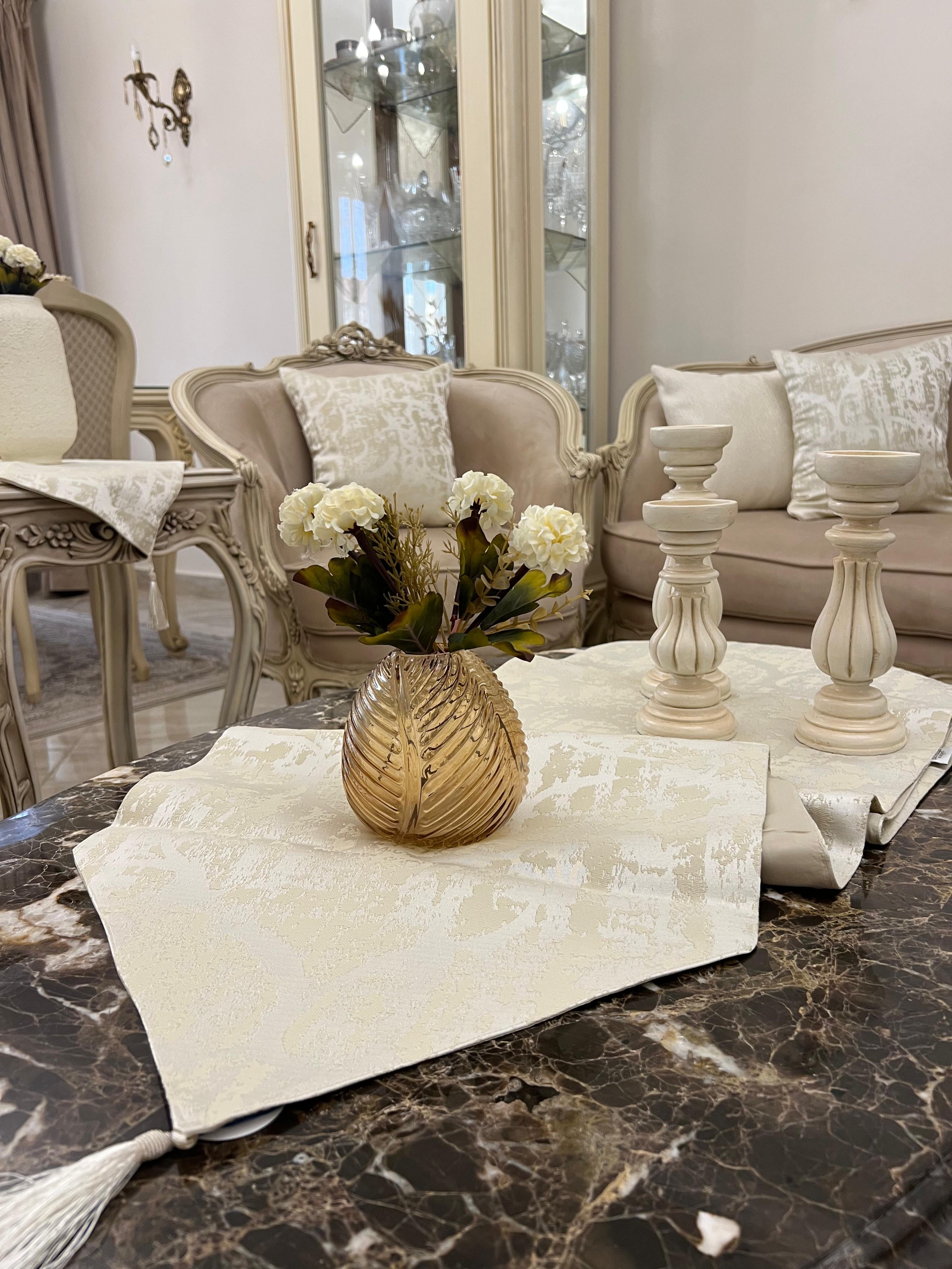 Silk beige*offwhite table runner