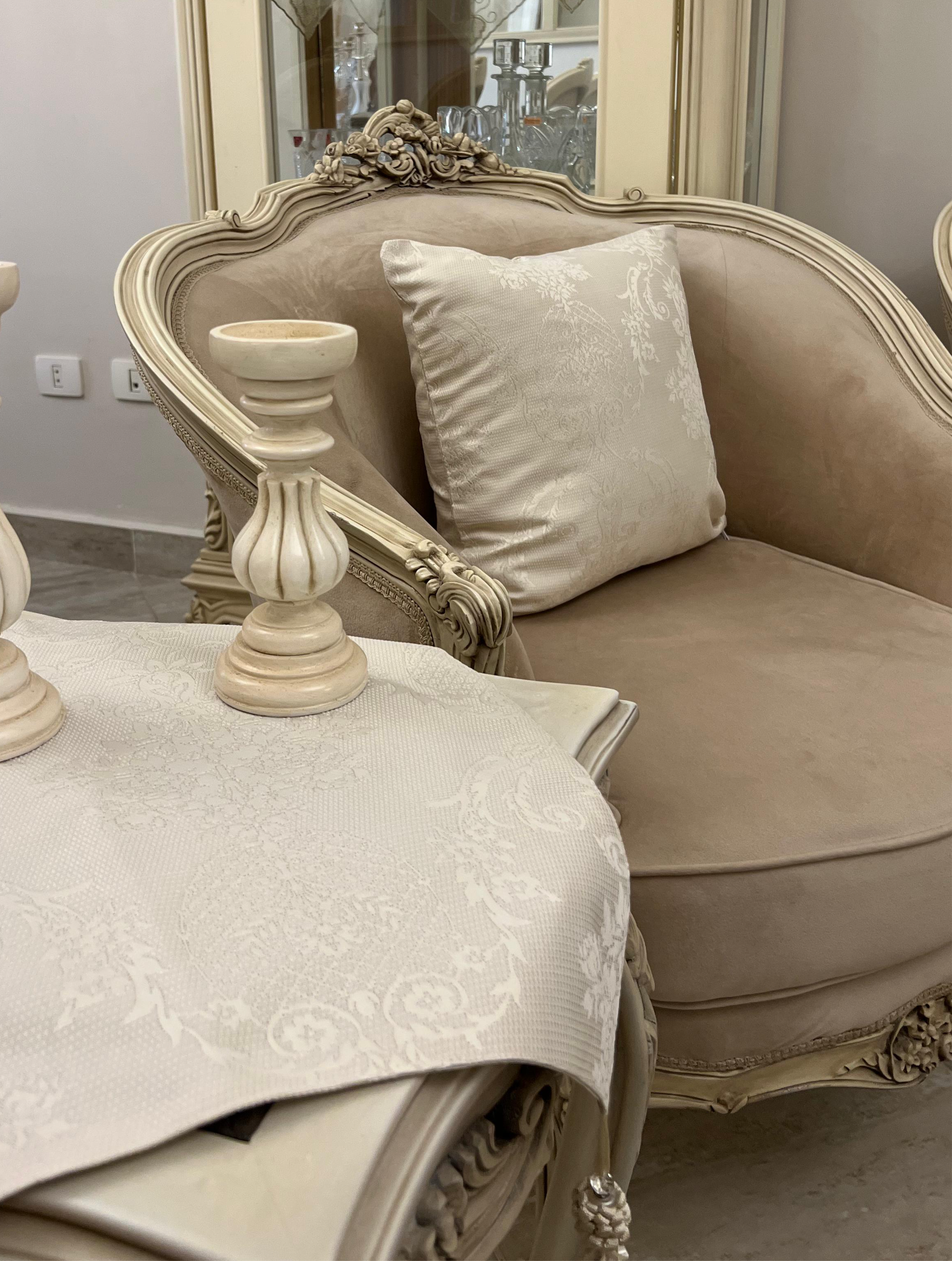 Royal offwhite cushion cover