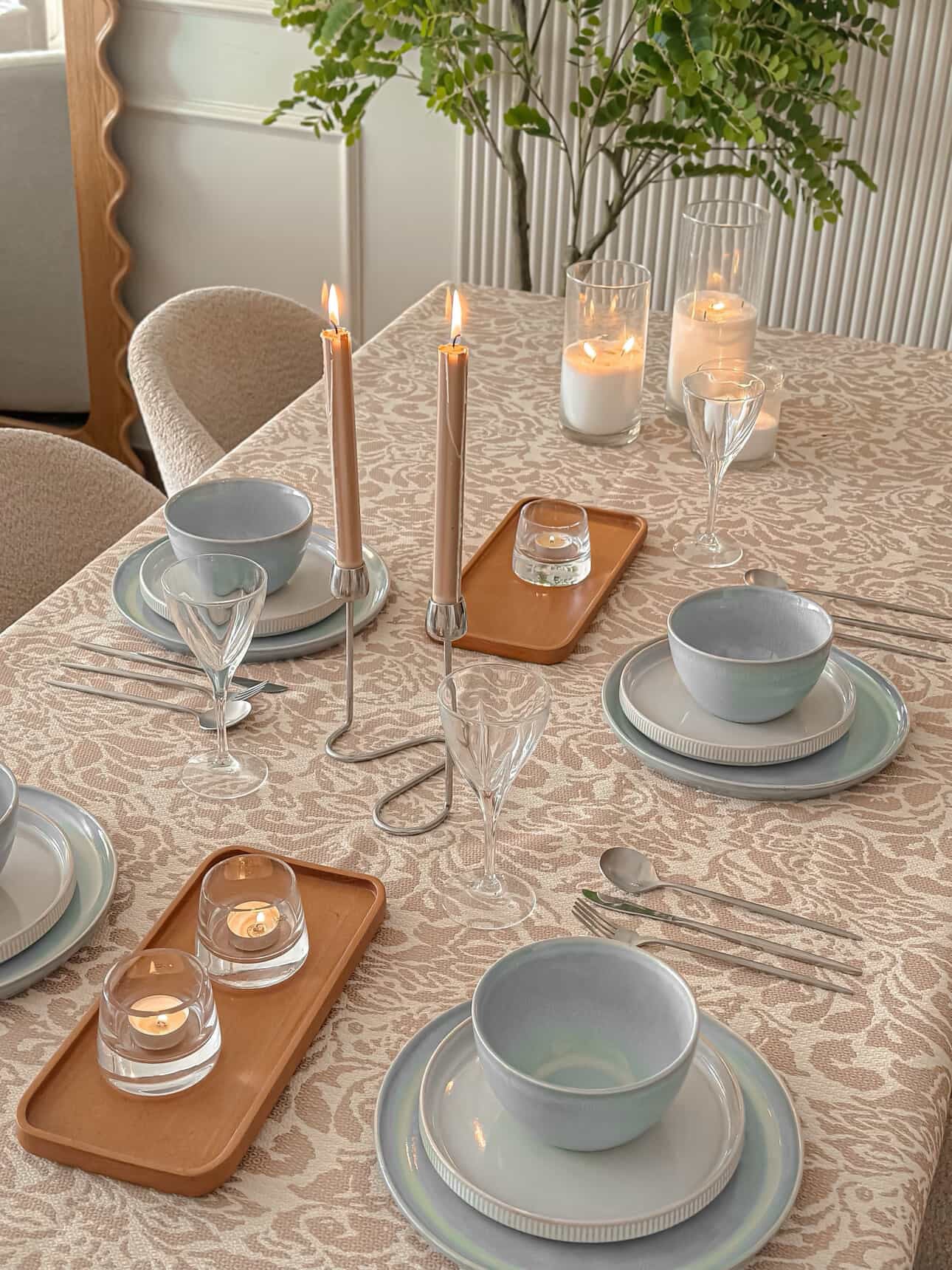 Wooded beige*cafe table cloth