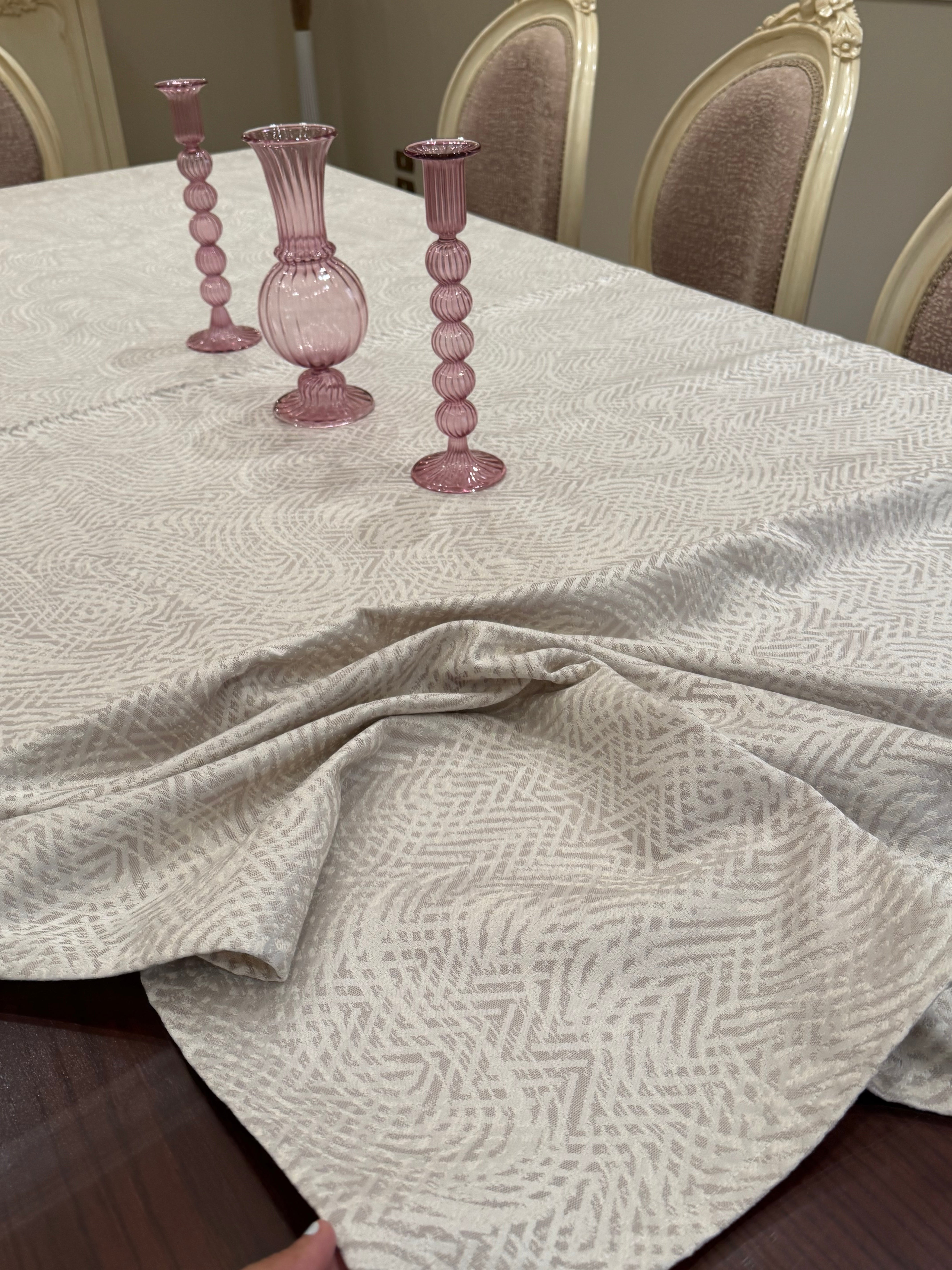 Striped cream full table cloth