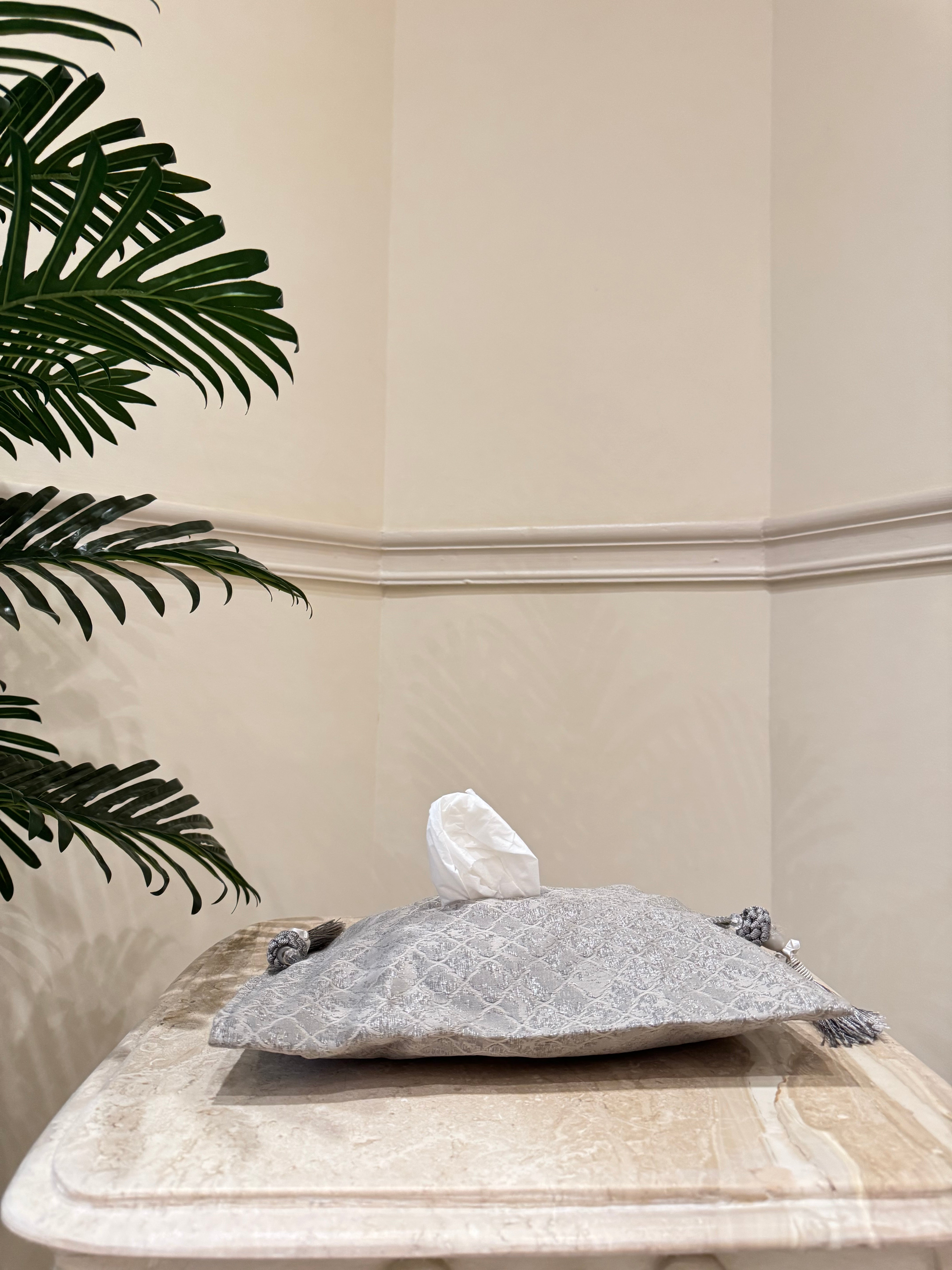 Dark grey tissue cover