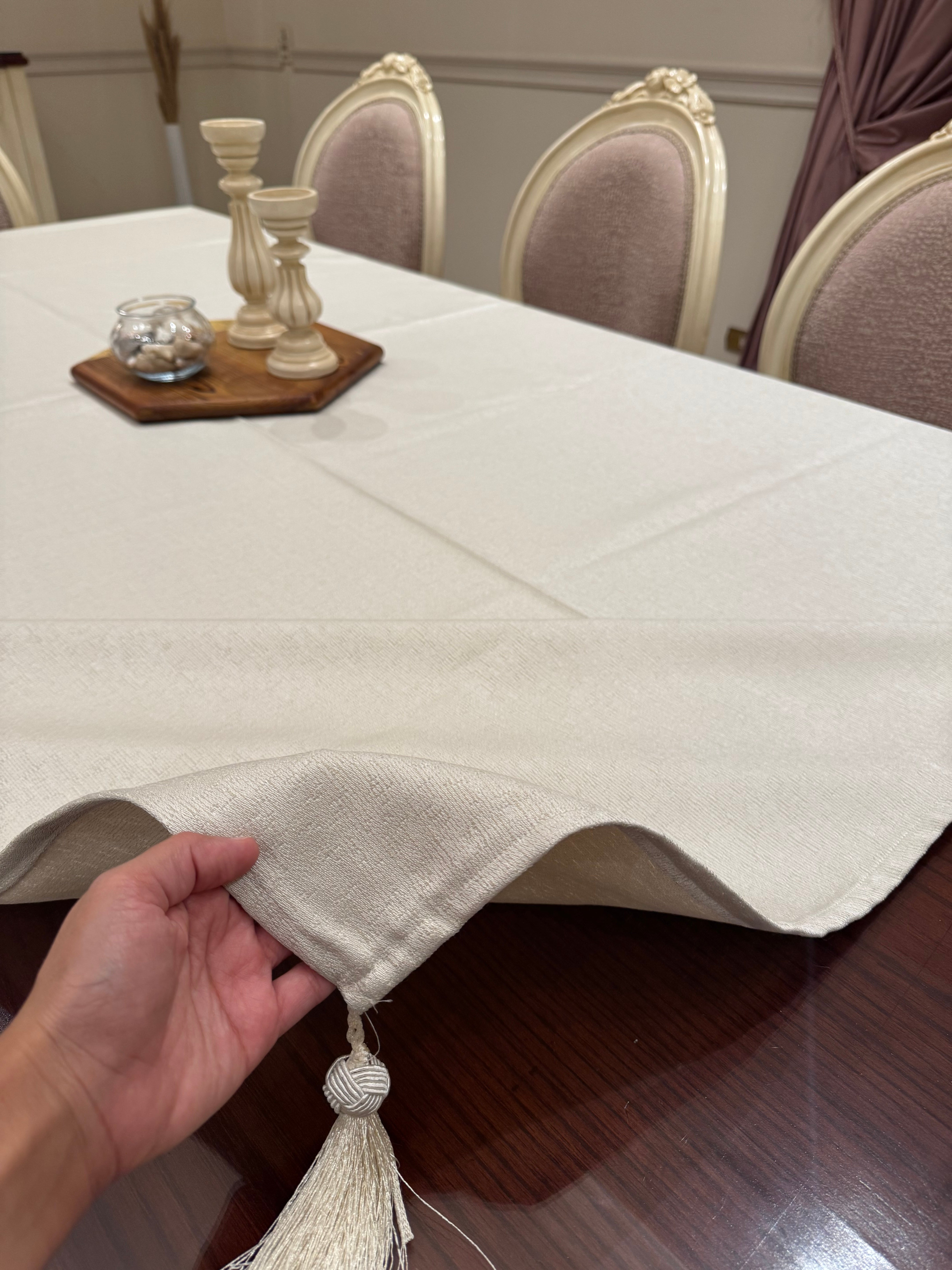 Plain Greish table cloth