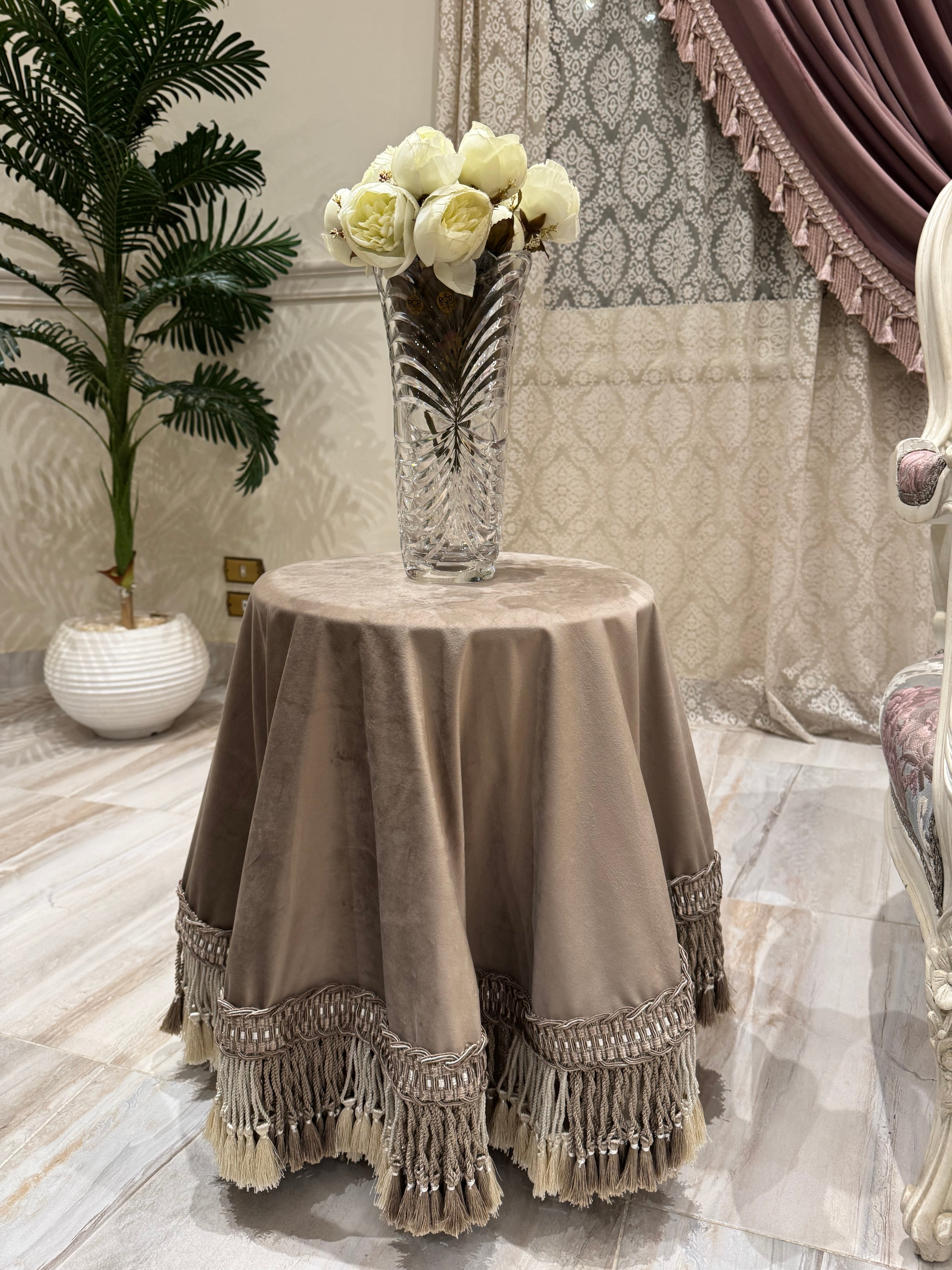 Velvet round table cloth