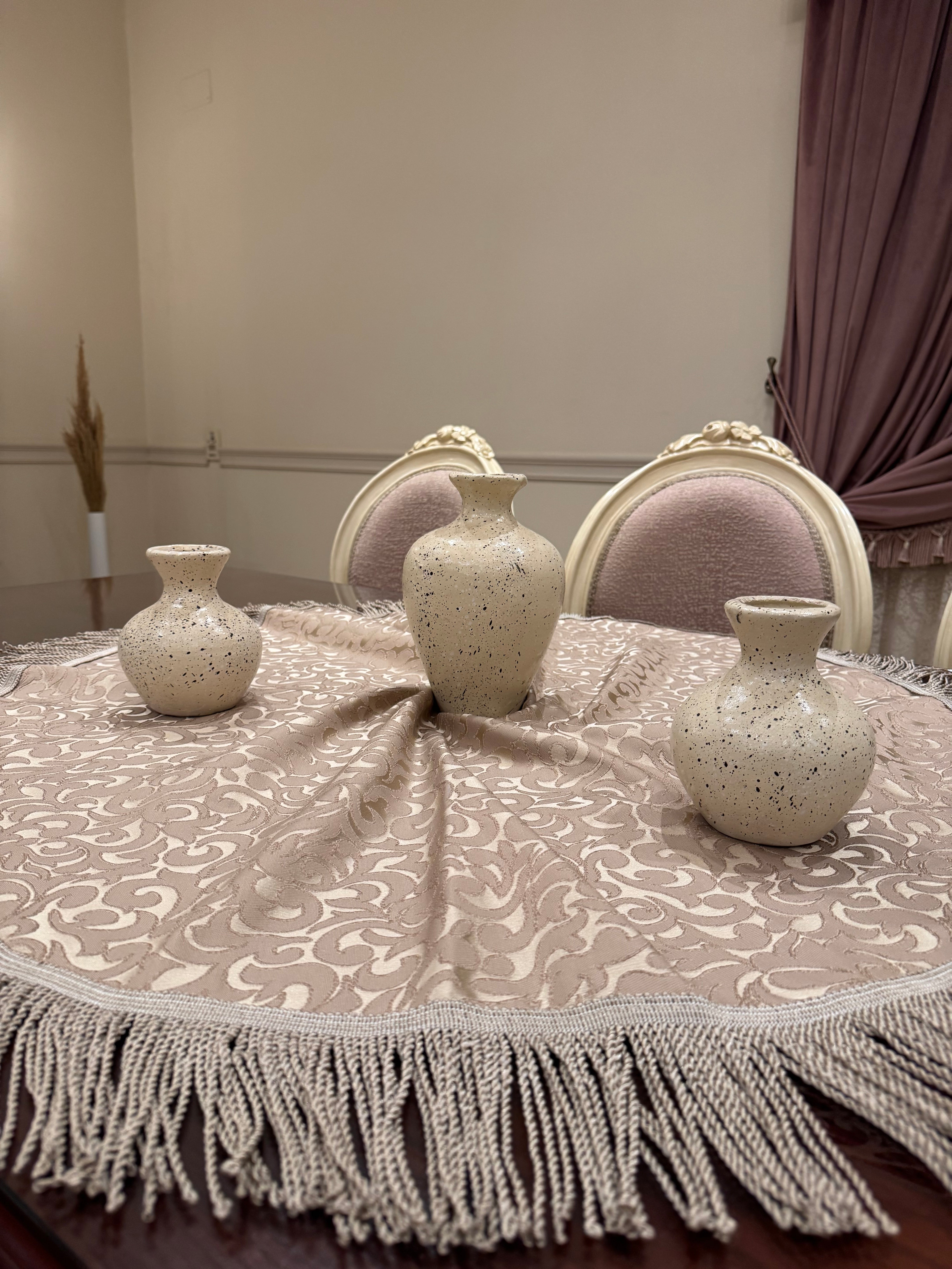 Royal round table cloth