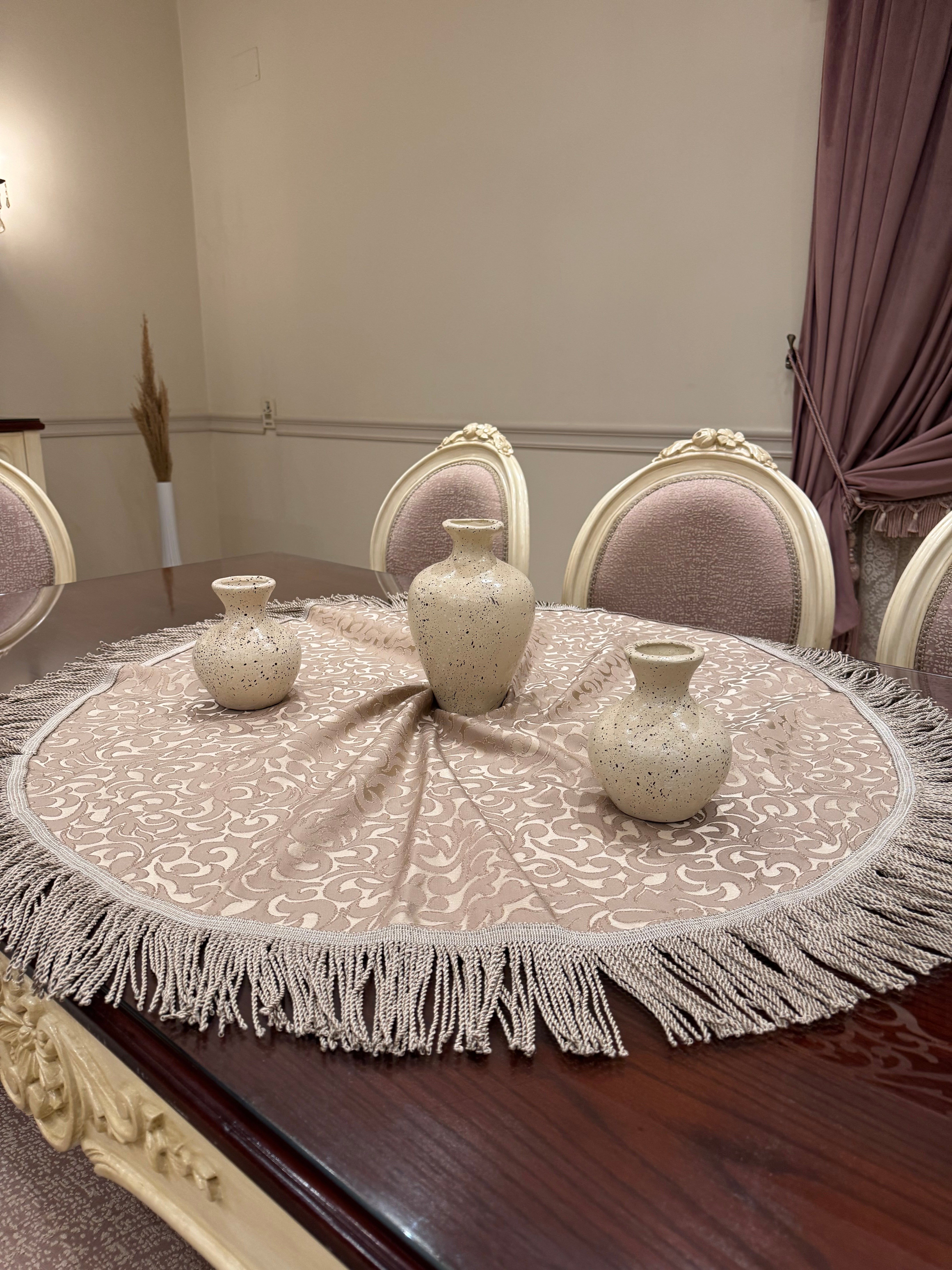 Royal round table cloth