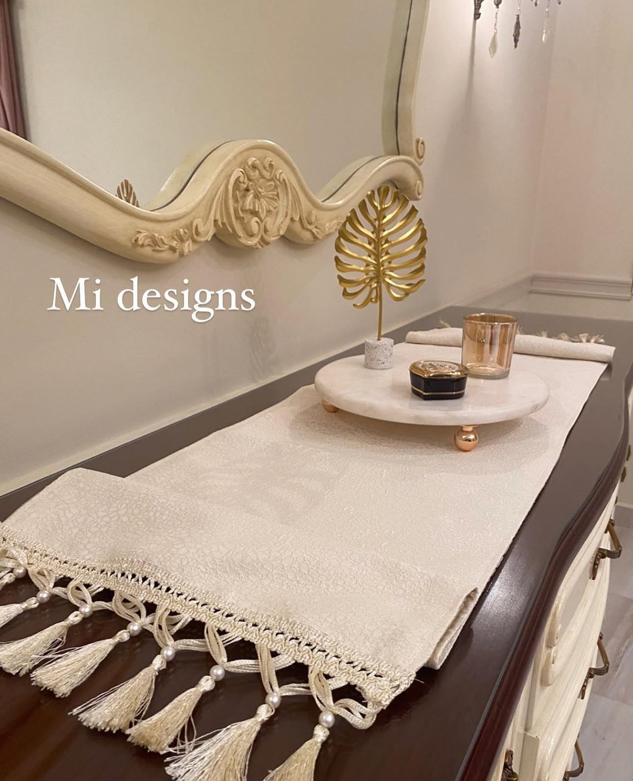 Royal plain offwhite table runner