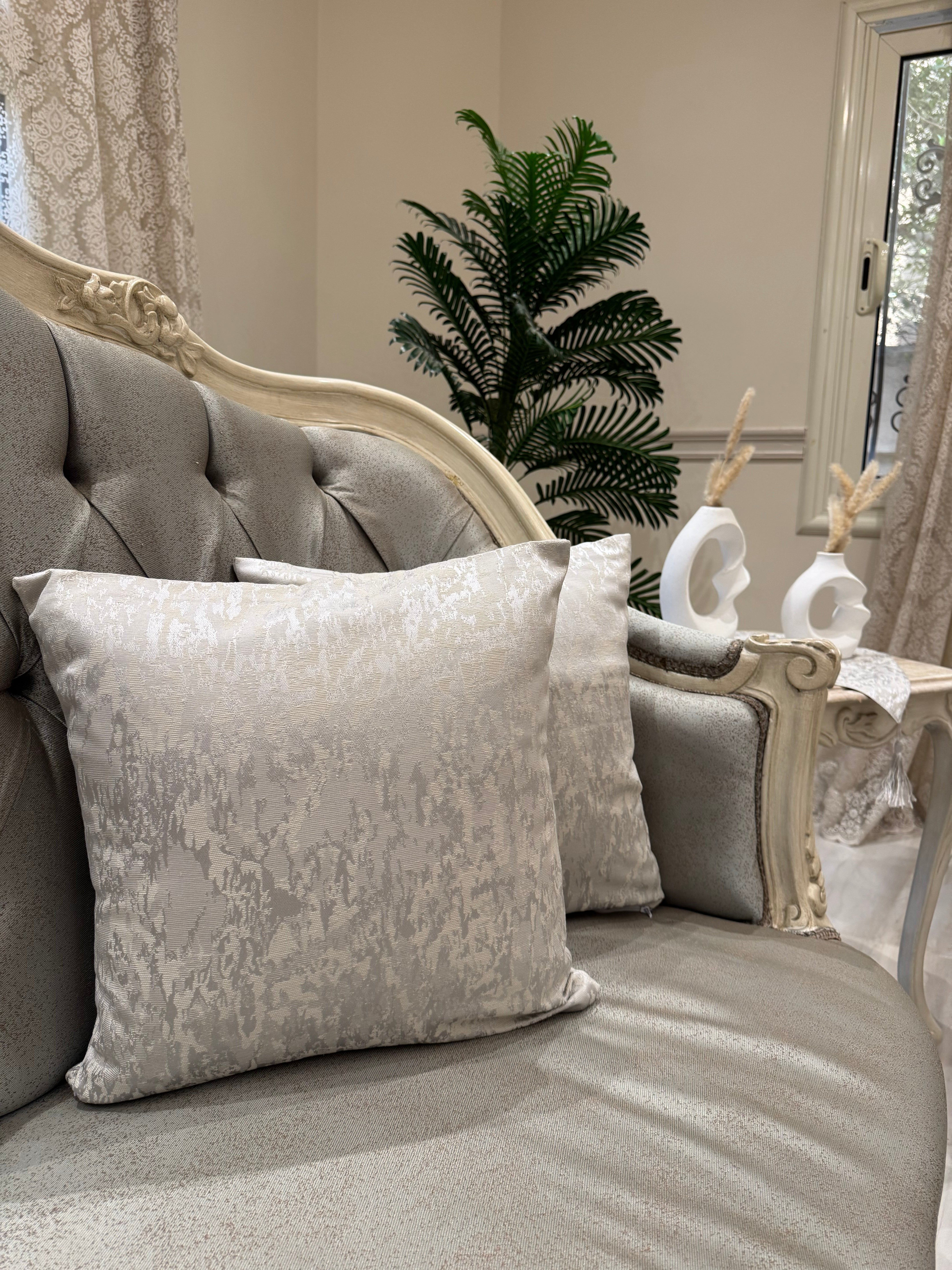 Wooded silver cushion cover