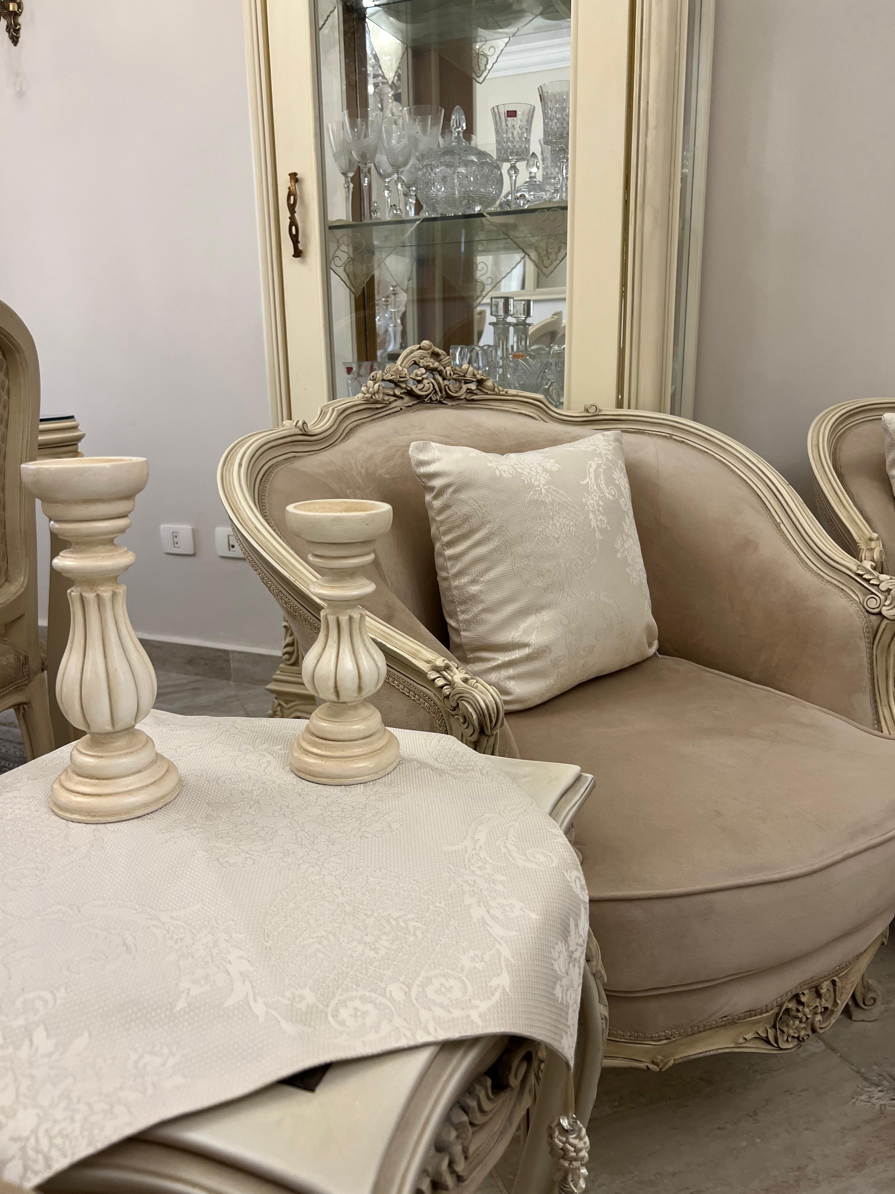 Royal offwhite table runner