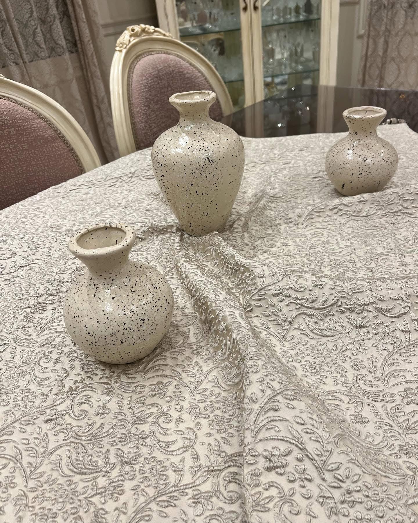 Royal beige square table cloth