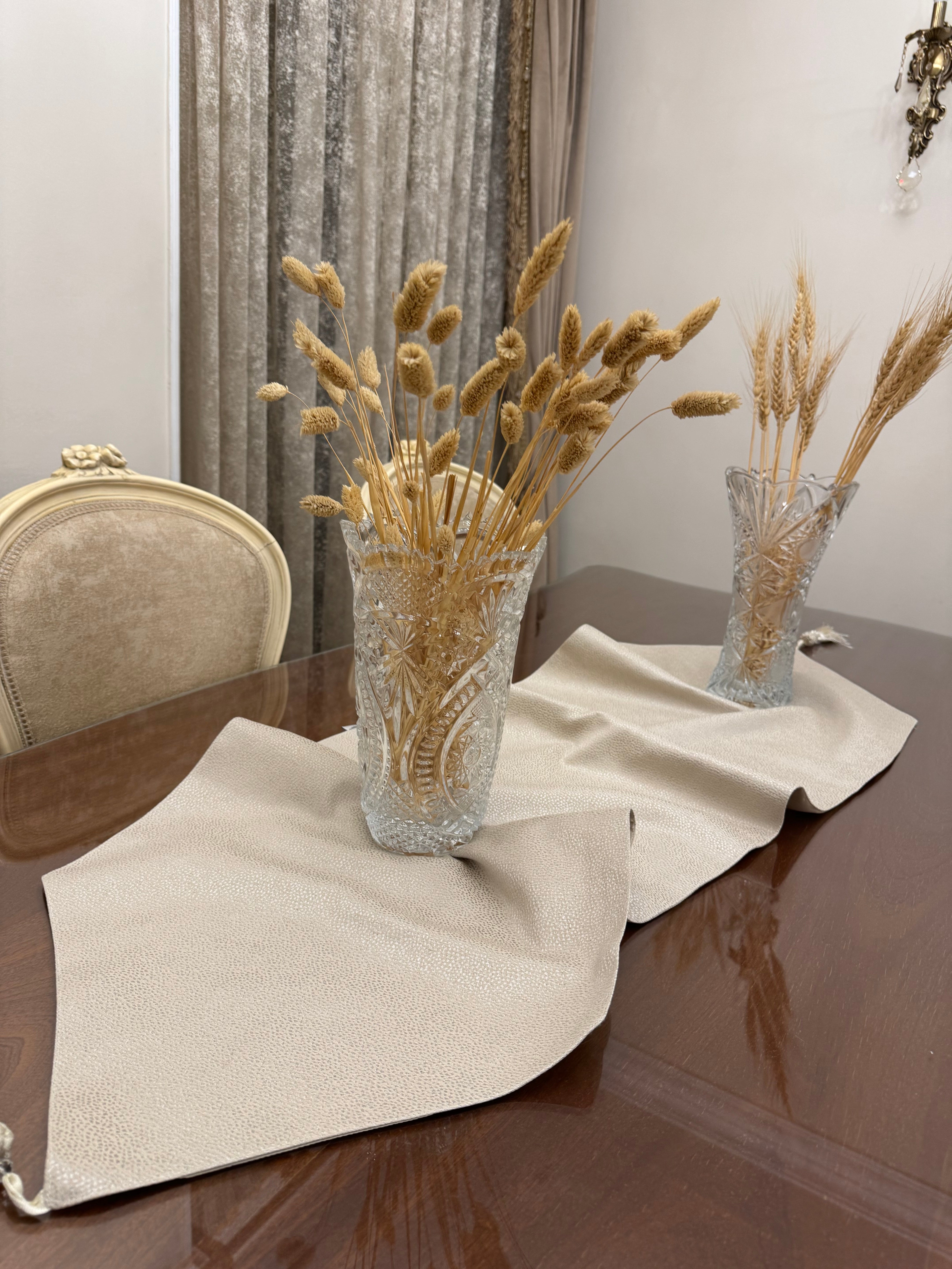 Greish table runner