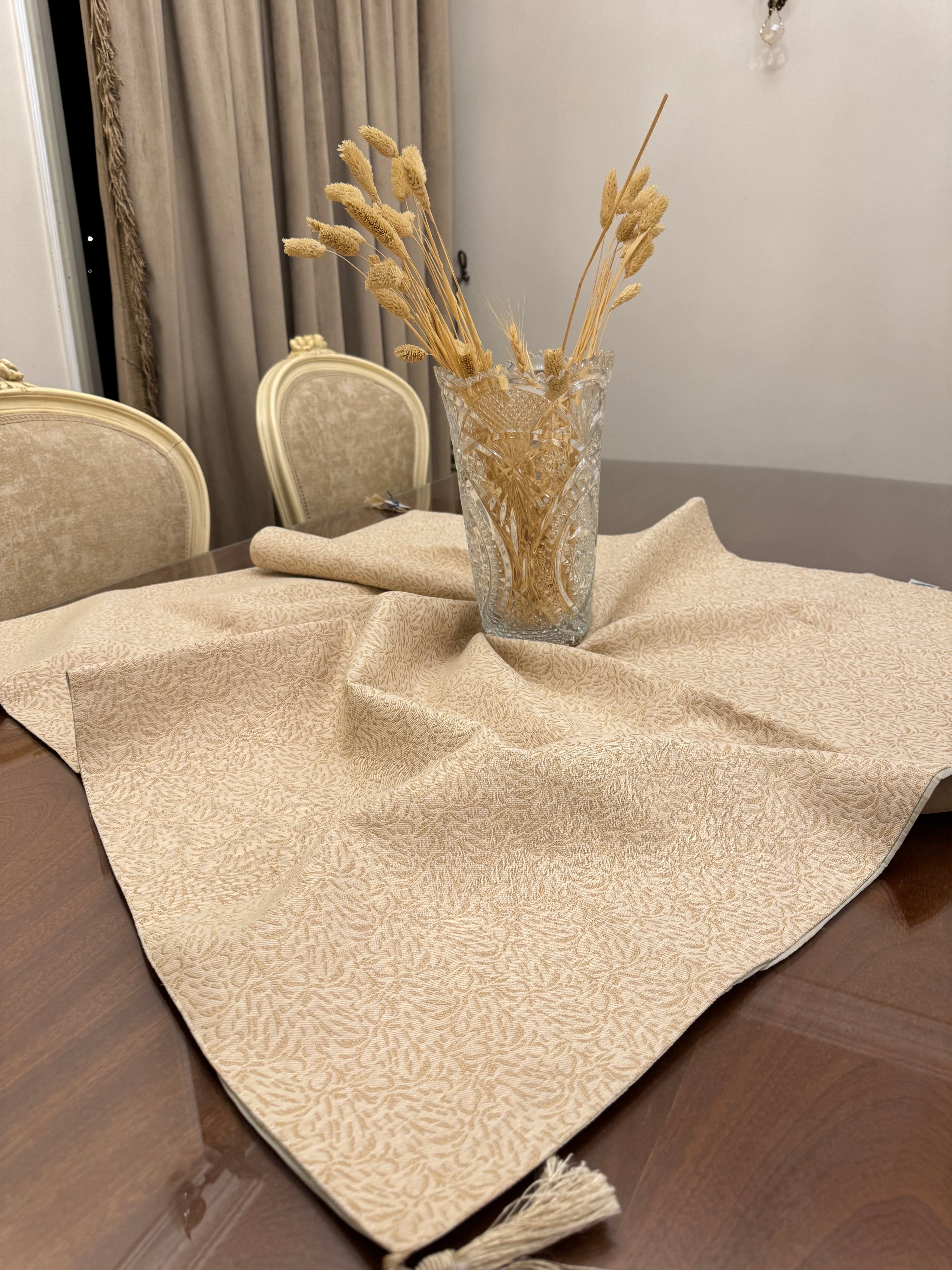 Cream peach square table cloth
