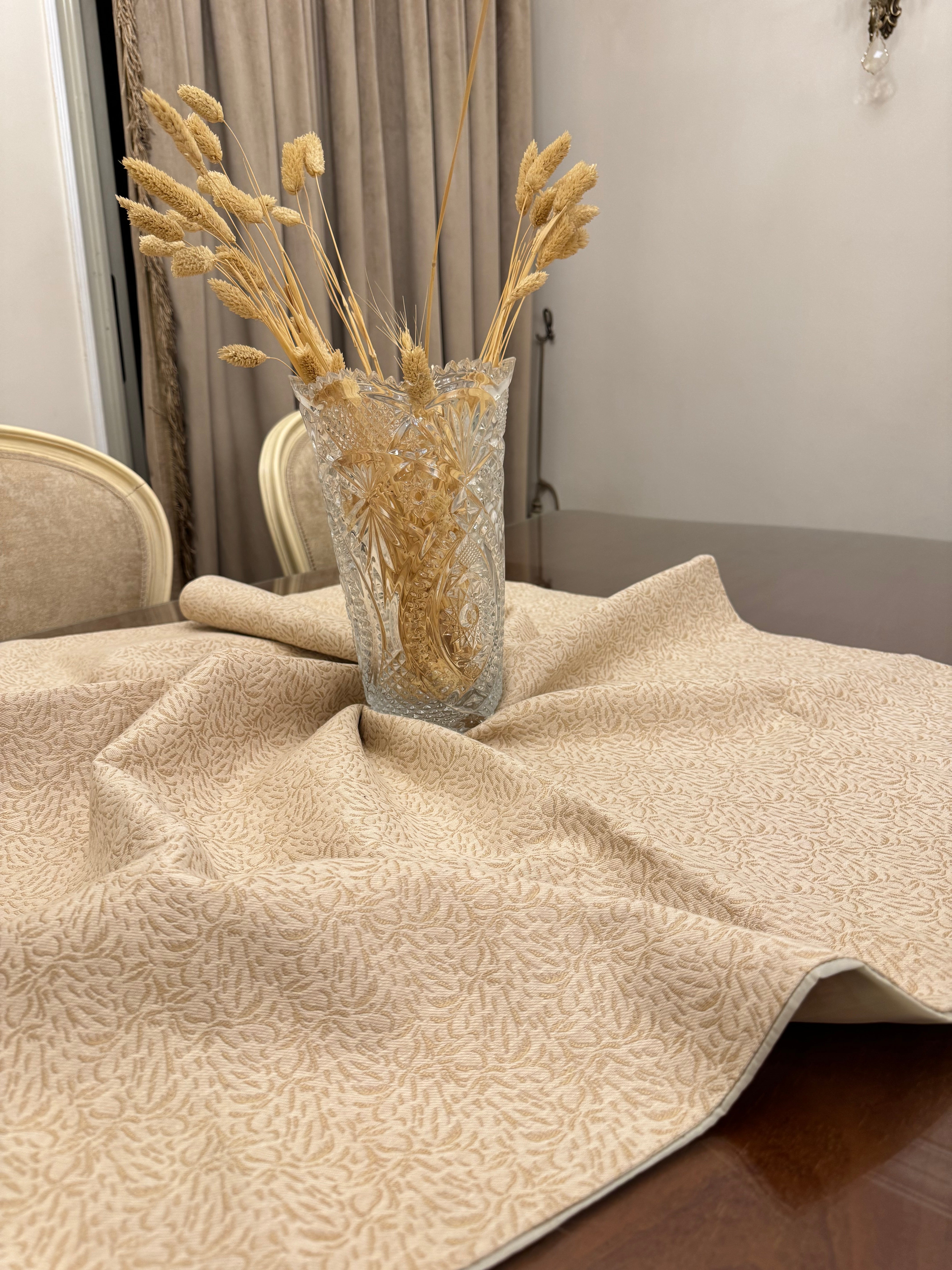 Cream peach square table cloth