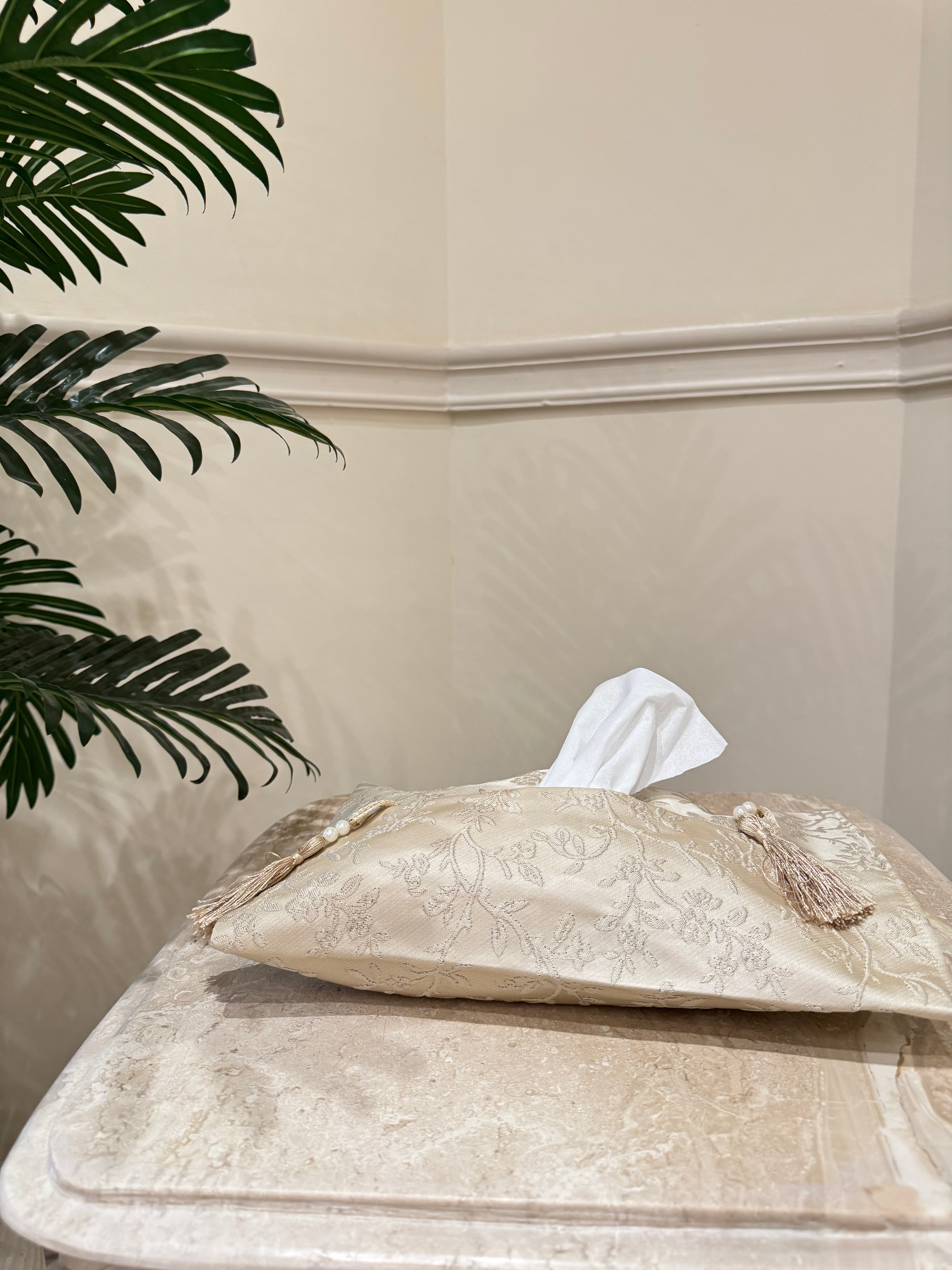 Beige table runner