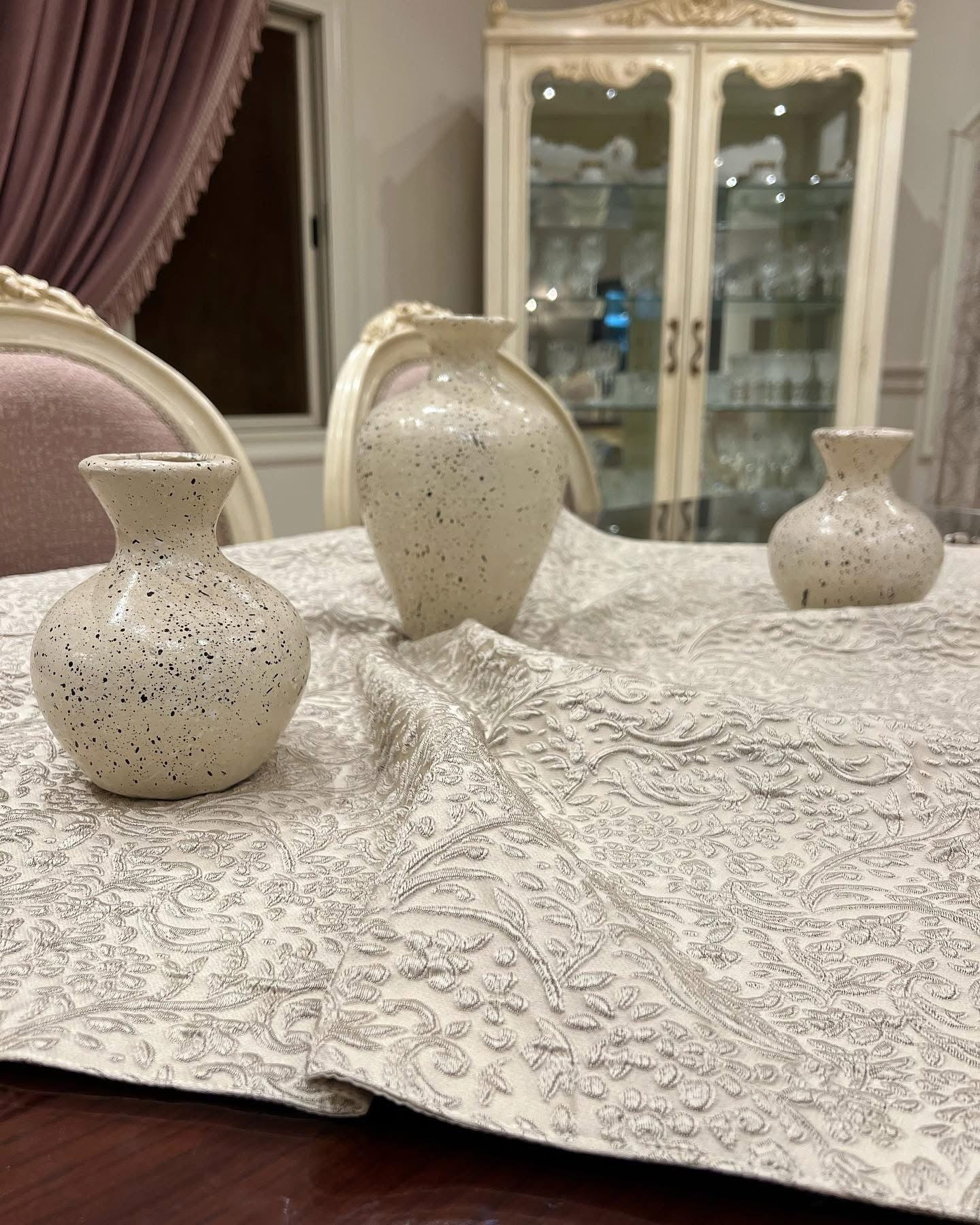 Royal beige square table cloth