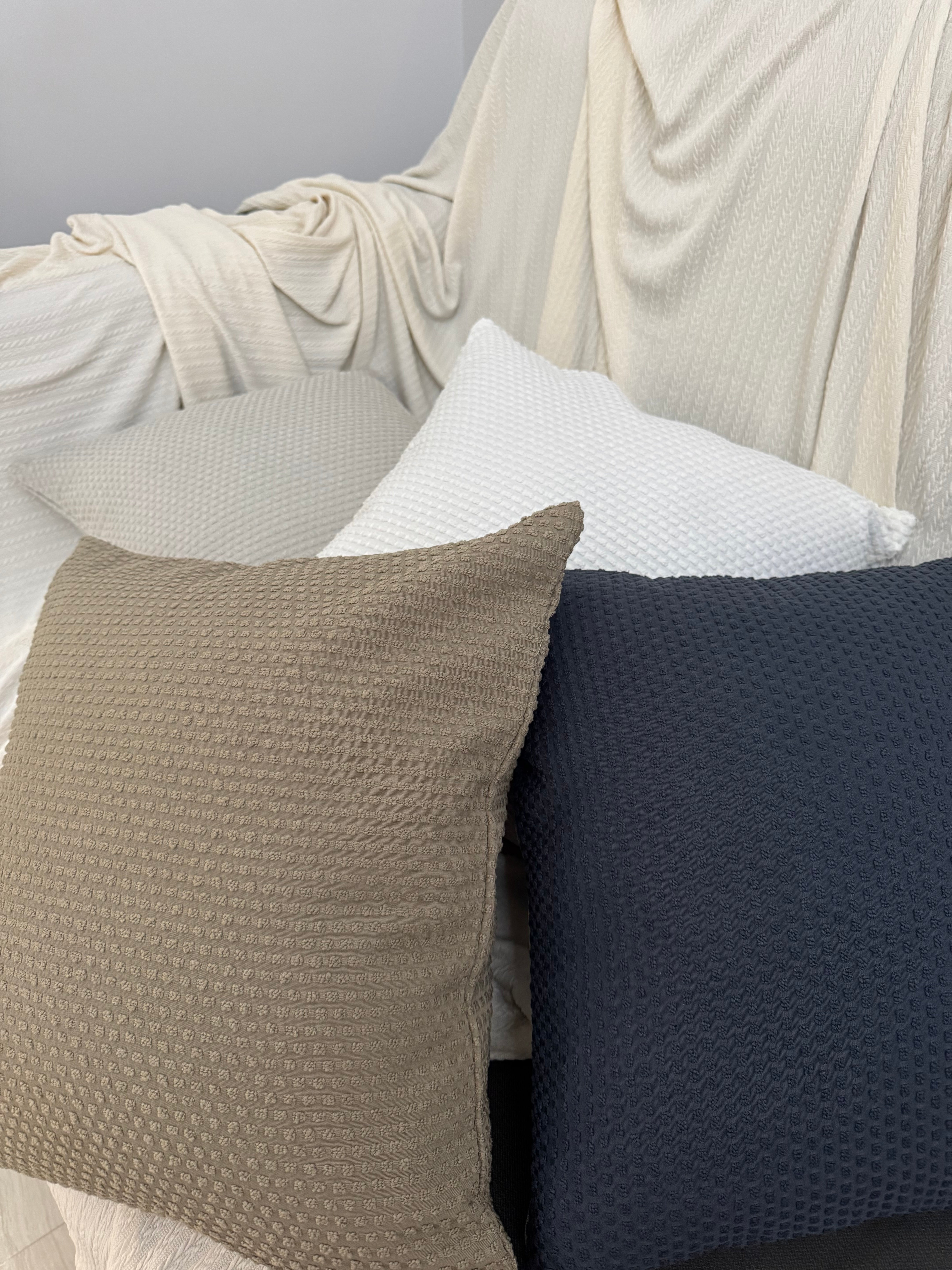 Plain cushion cover