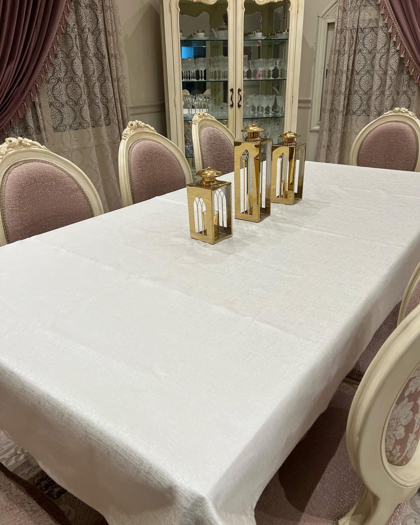 Plain offwhite table runner