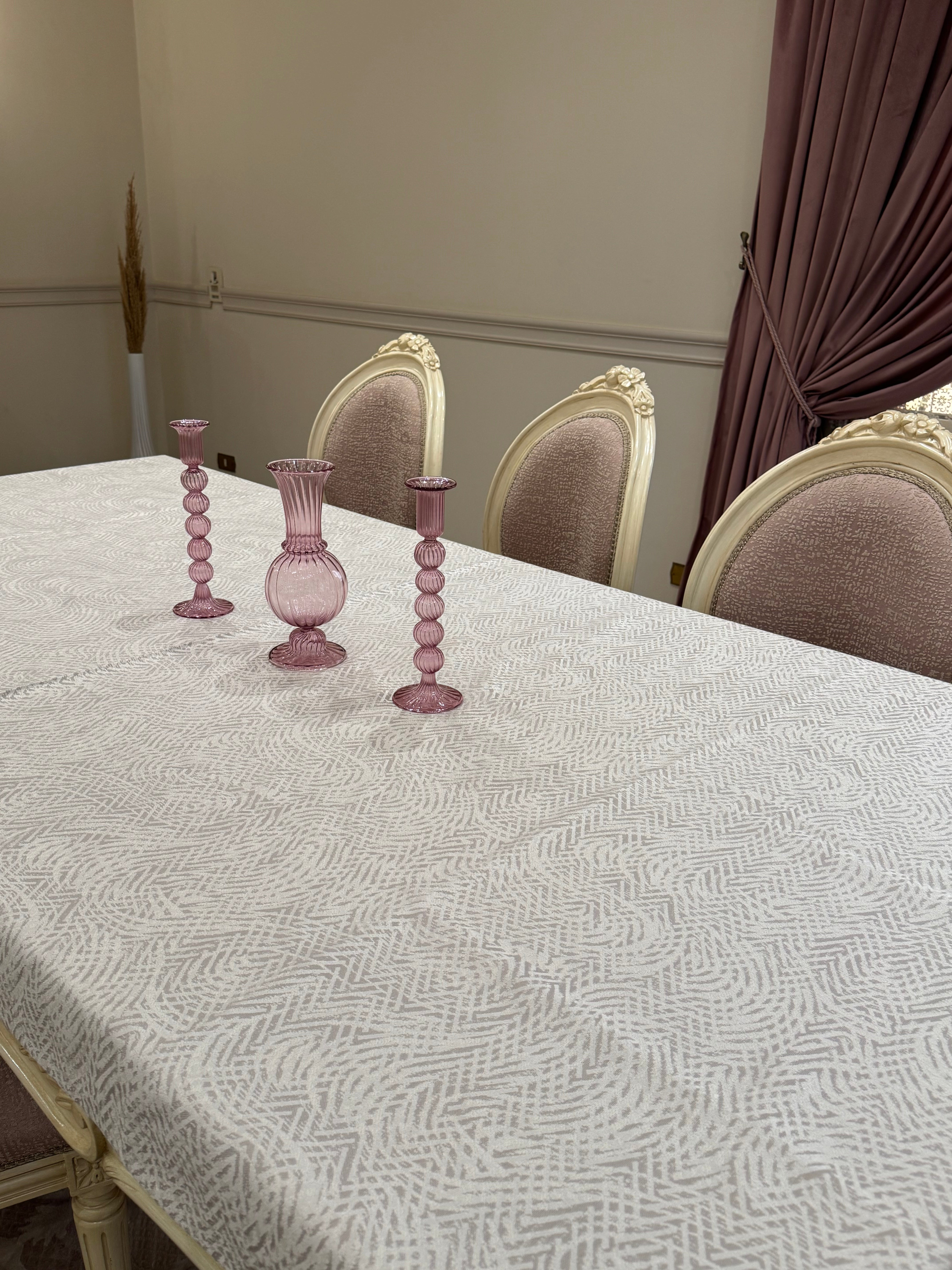 Striped cream full table cloth