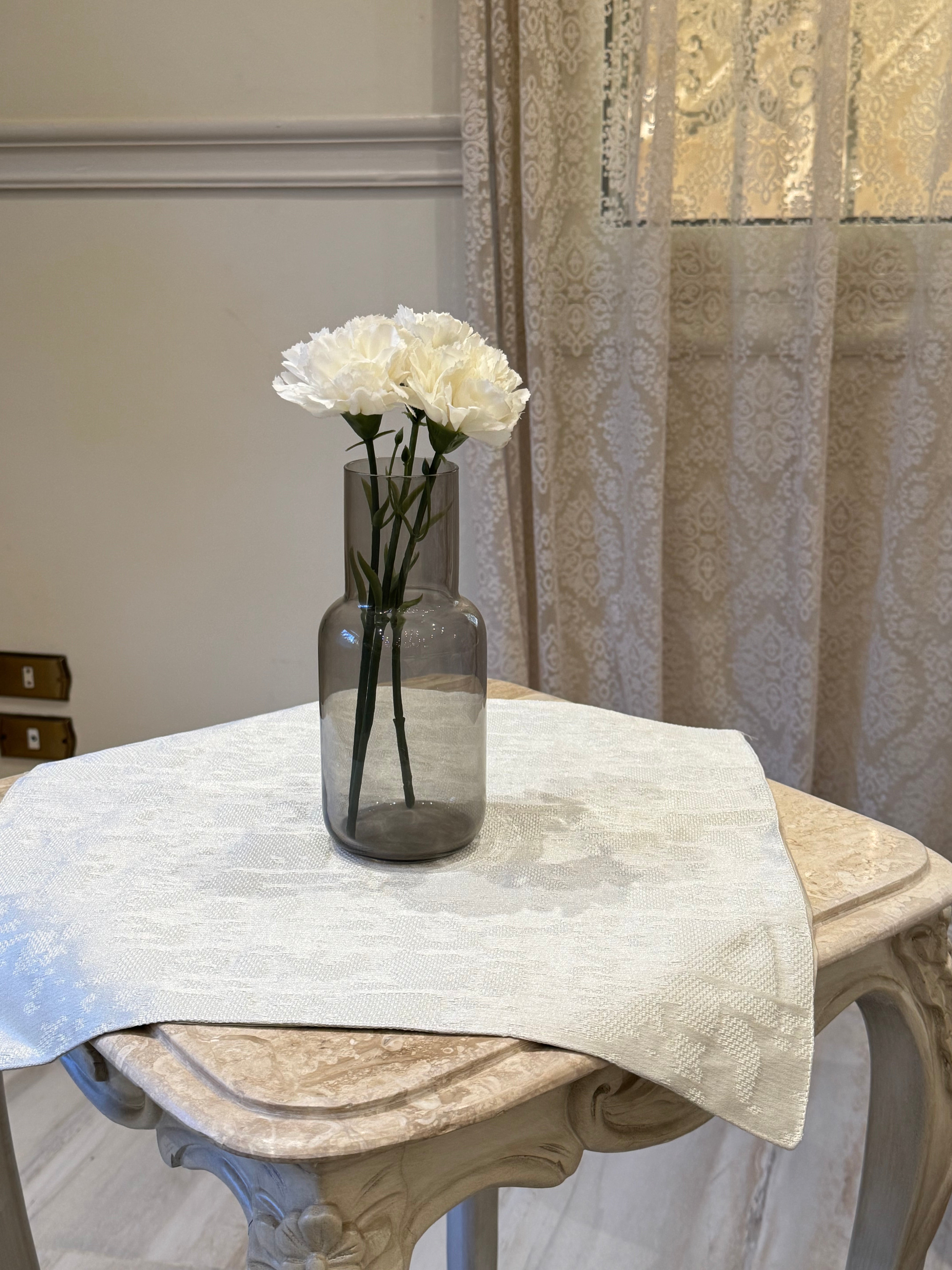Light silver*offwhite table runner