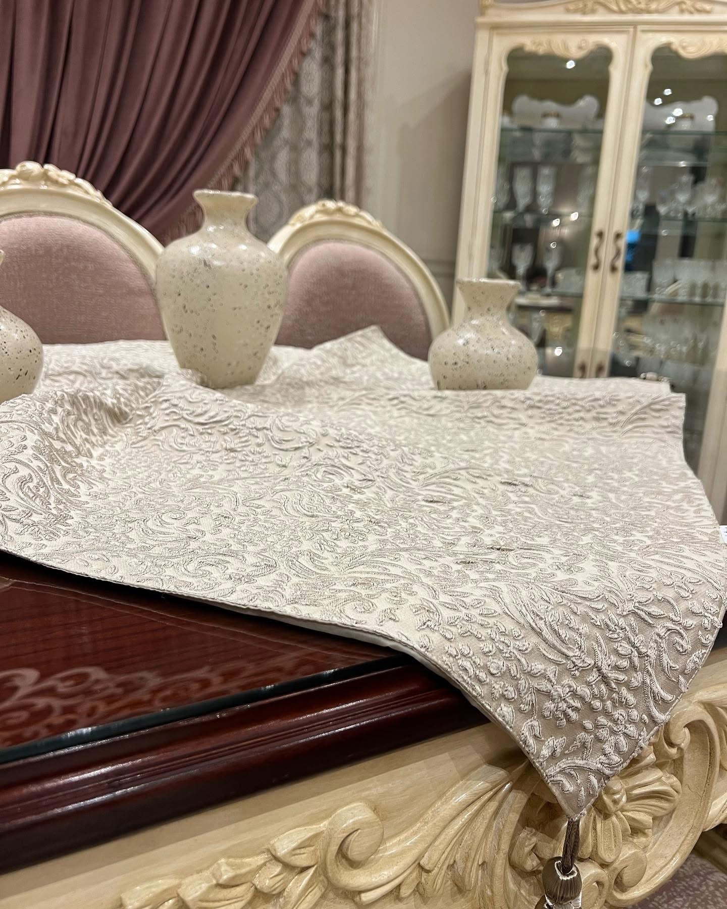 Royal beige square table cloth