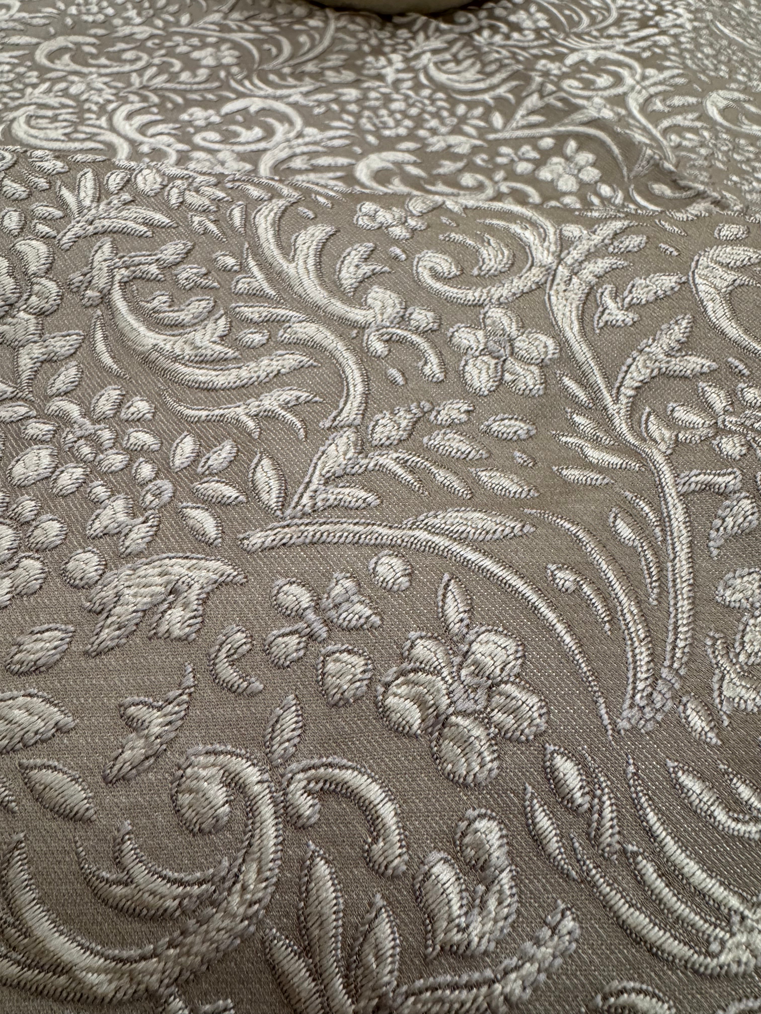 Royal cafe table cloth