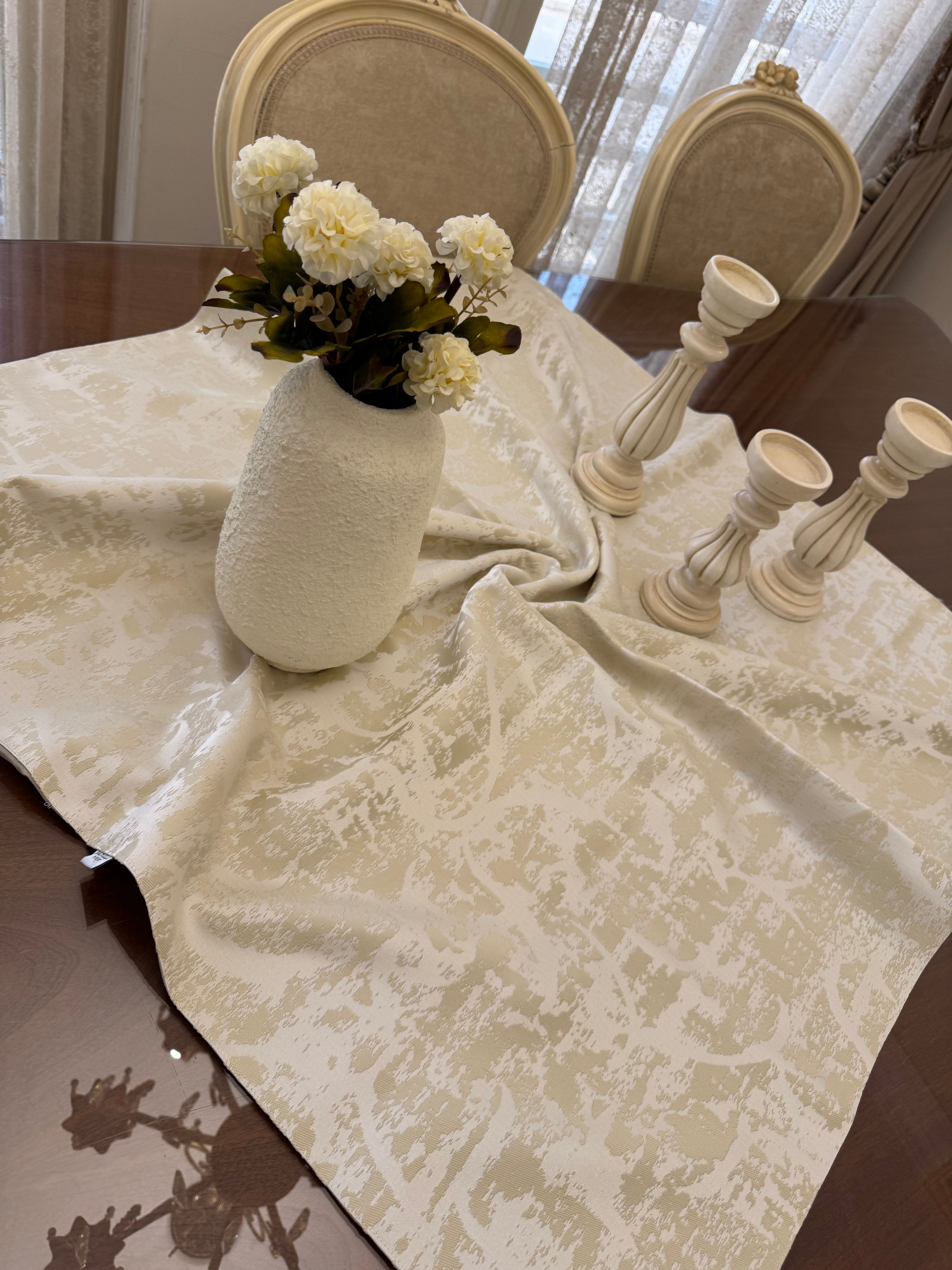 Silk beige*offwhite square table cloth