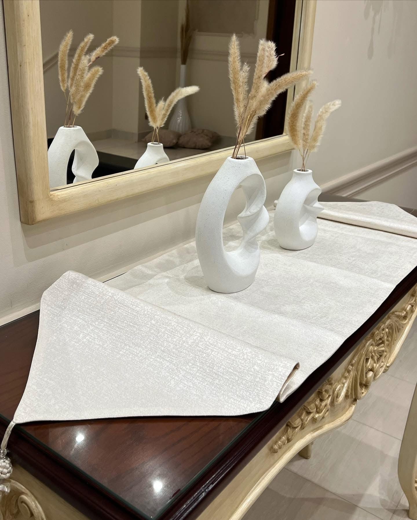 Plain offwhite table runner