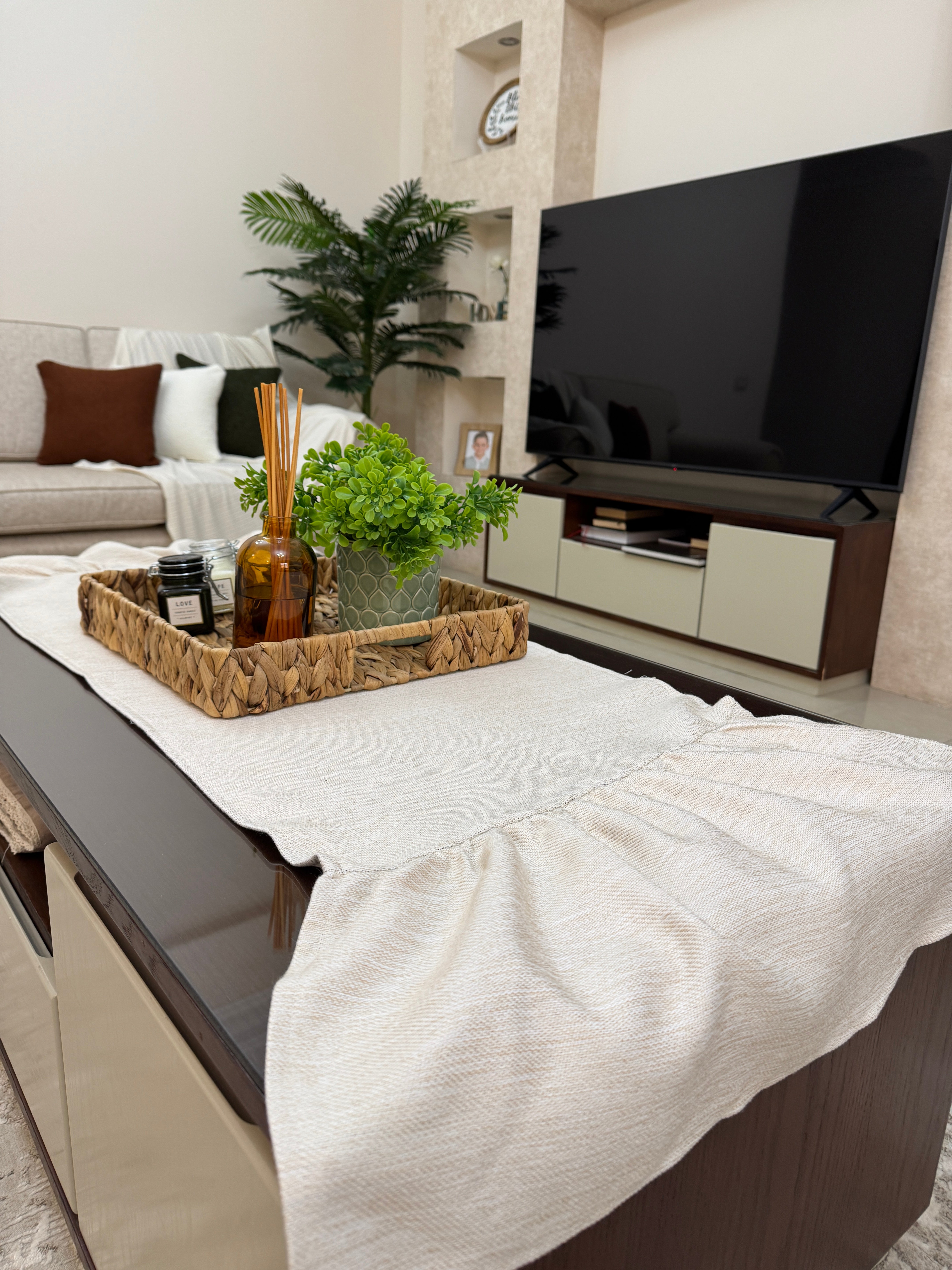 Beige modern table runner