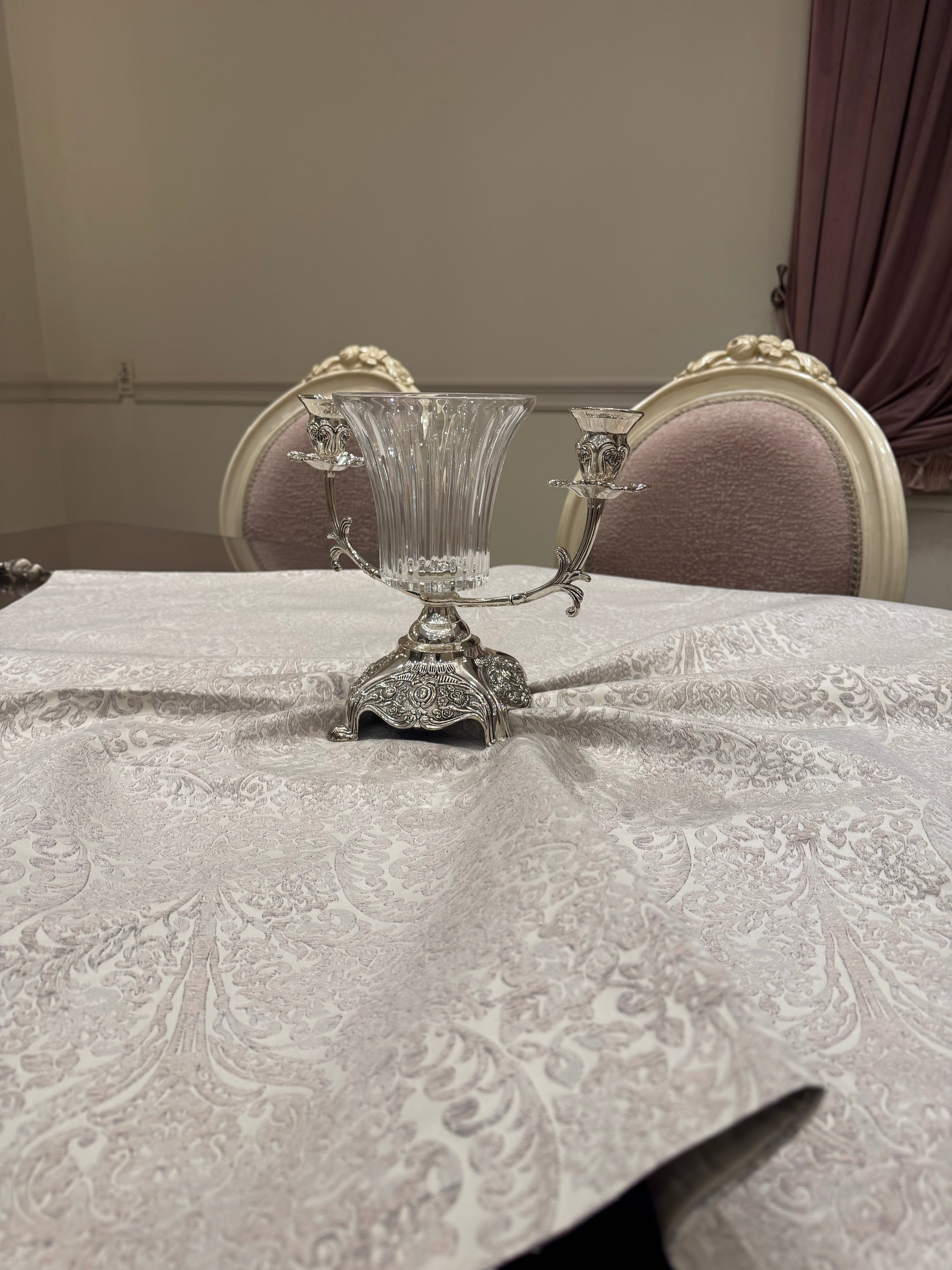 Vintage grace square table cloth
