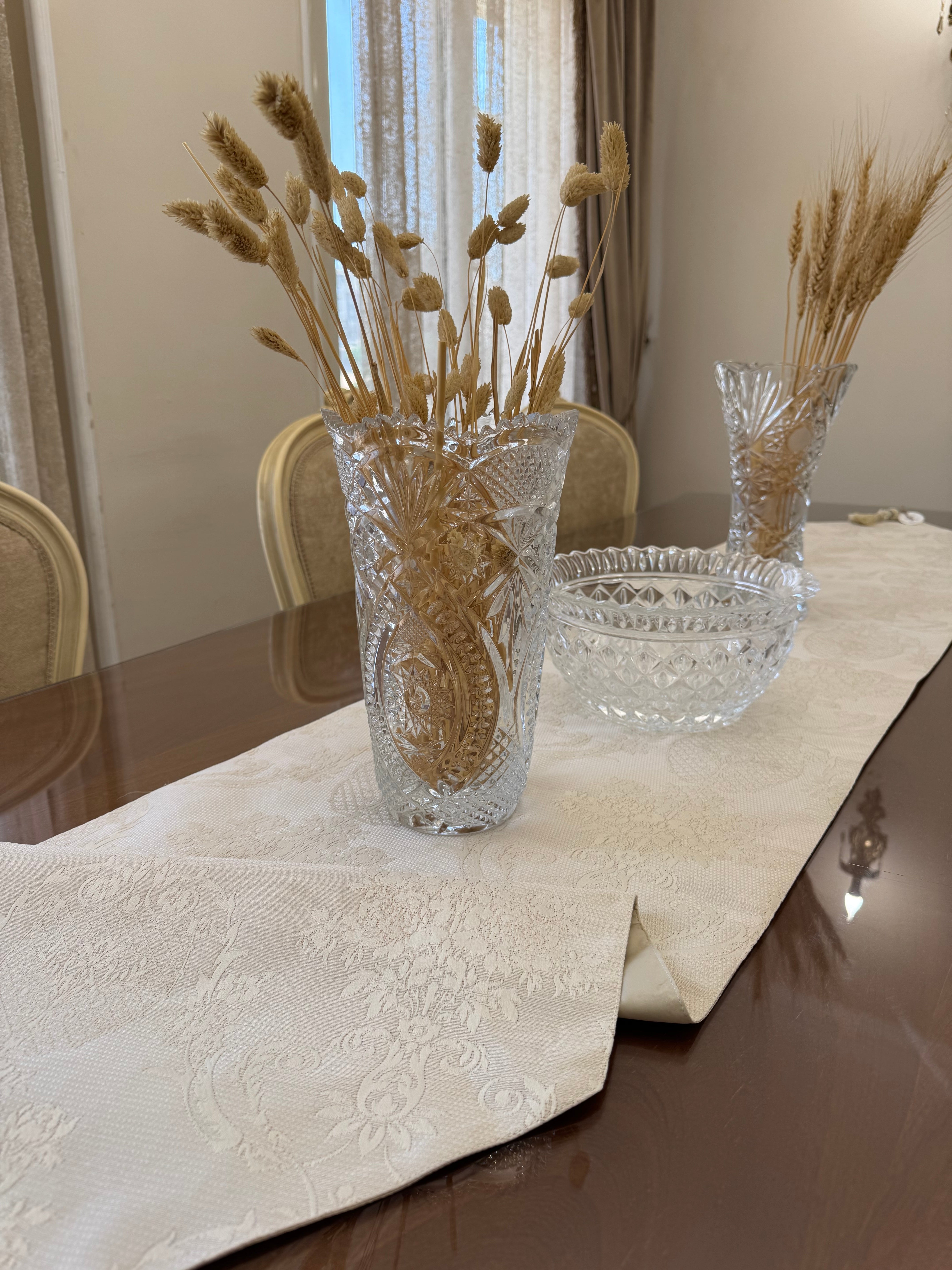 Royal offwhite table runner
