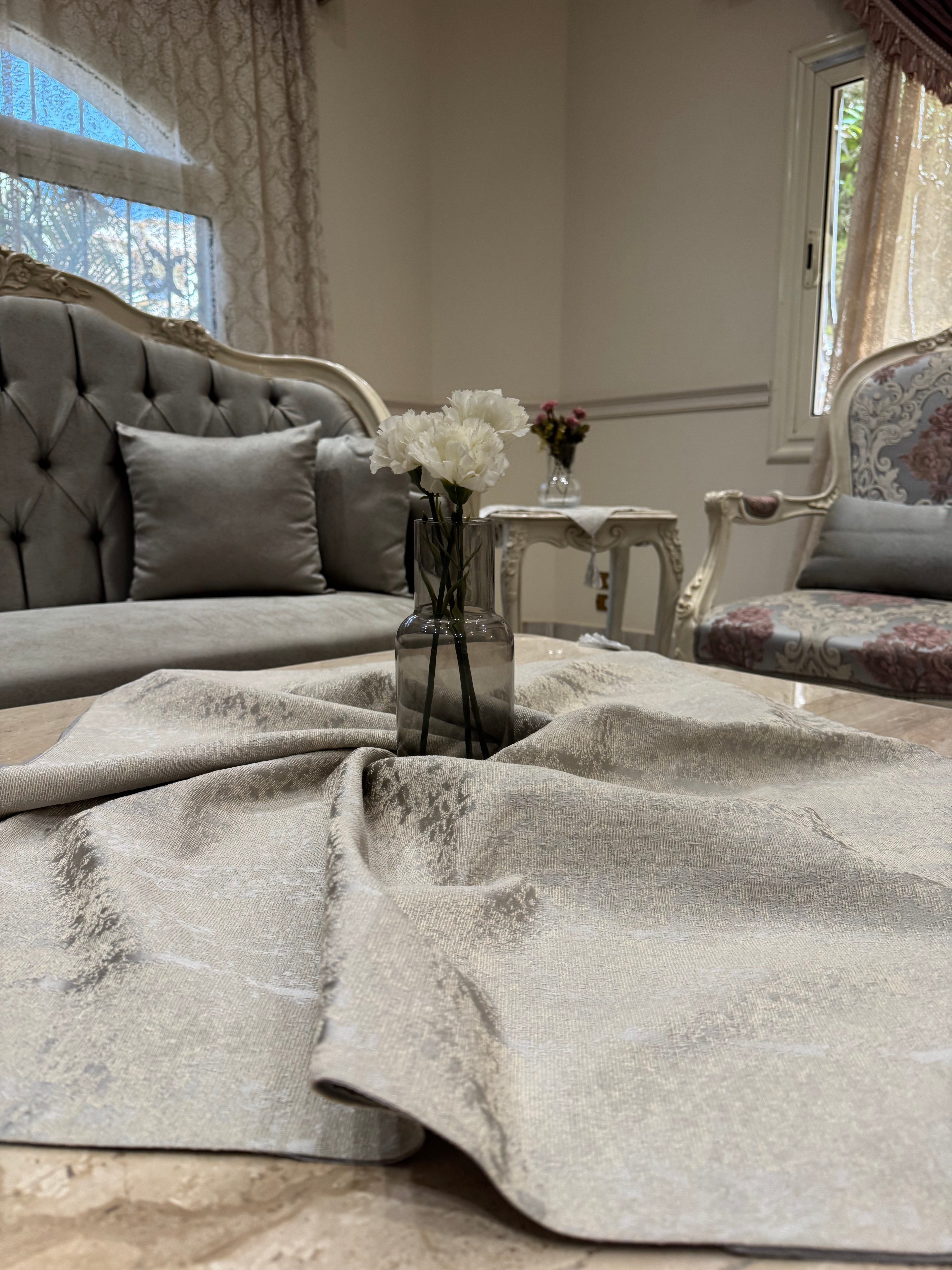 Greish*silver table cloth